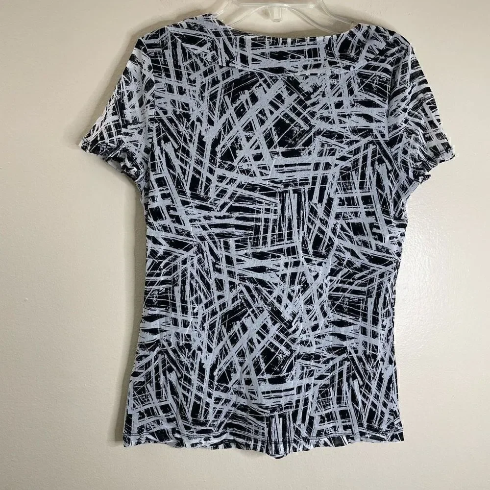 212 Collection| Ruffle| Lightweight| Has Stretch - Picture 6 of 11